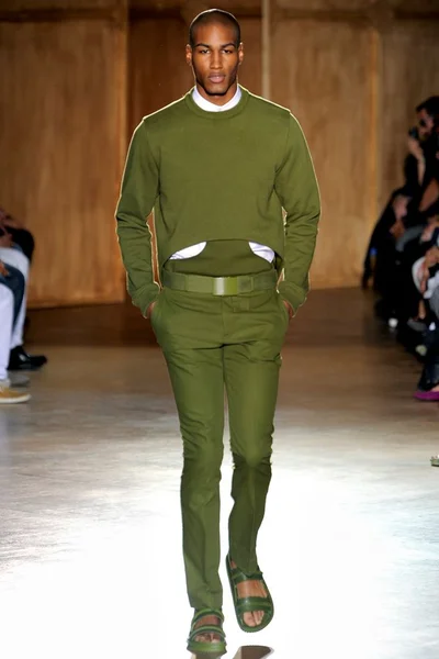 Look 22